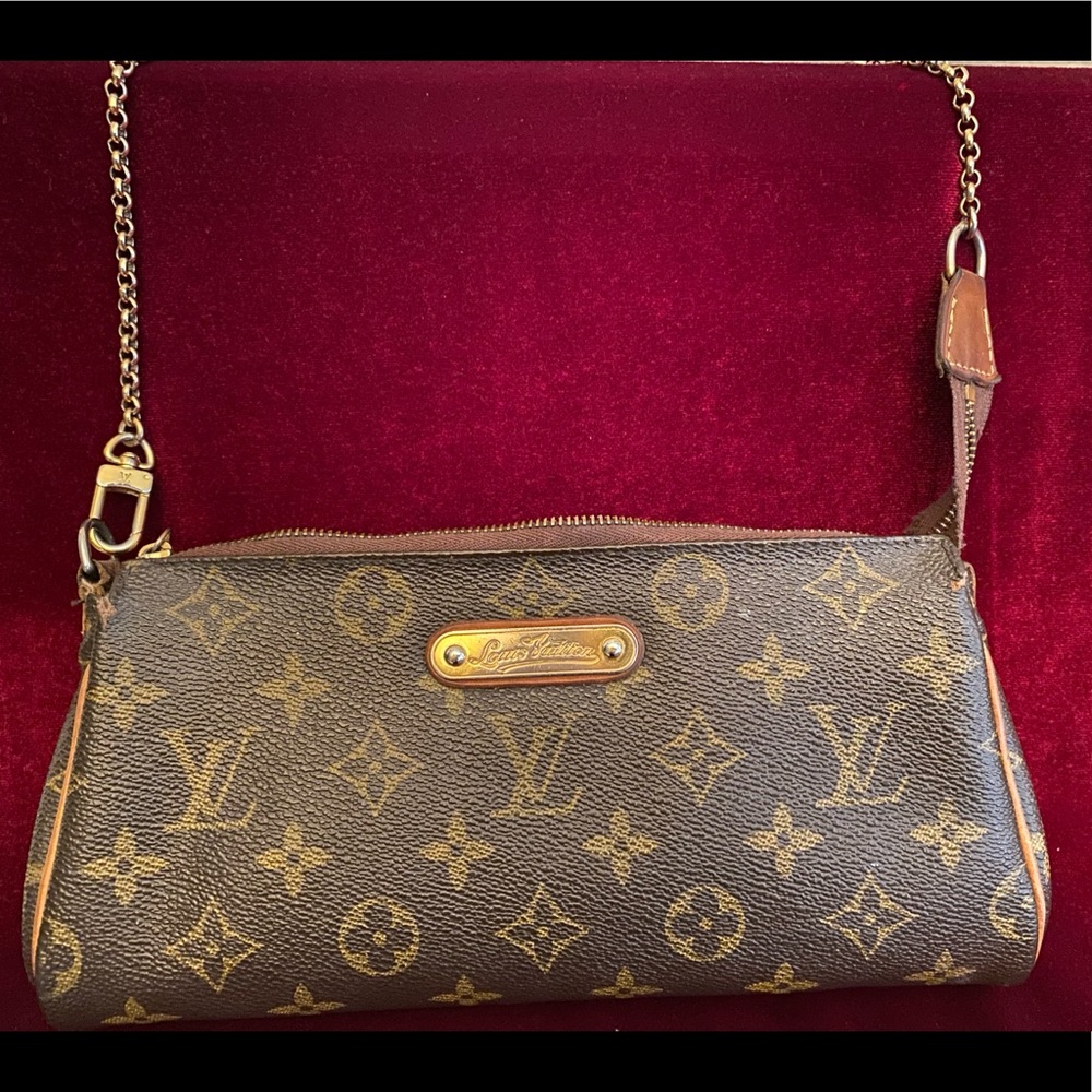 Louis Vuitton. 450.